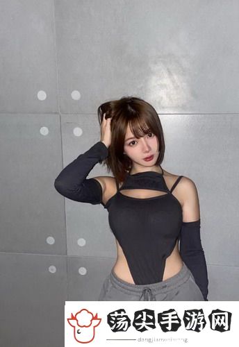 日本mv与欧美mv的区别，网友热议：风格迥异，文化碰撞，视觉盛宴，情感深邃，创意无限，艺术体验太不同了！