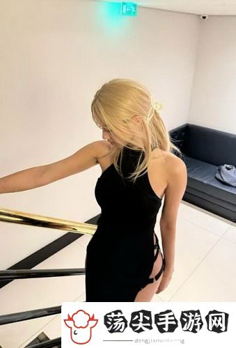 同学的妈妈陈姨刘盈：那位总是为我们操心的亲切阿姨，真是值得感激的好人儿啊！