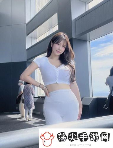 扒灰儿媳妇的经典顺口溜：揭示家庭关系中的隐秘与无奈，真是让人叹息！