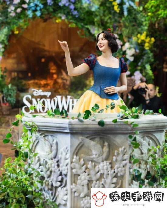 白雪公主泰国配音女演员亮相