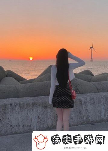 摸摸大扔子是讽刺人还是夸人，网友热议：究竟是调侃还是赞美，真相让人意想不到！