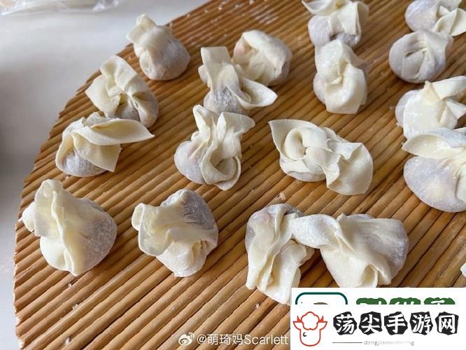 苏软软汆肉的日常三鲜小馄饨
