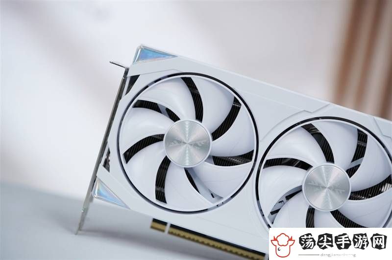 耕升RTX5070踏雪OC评测
