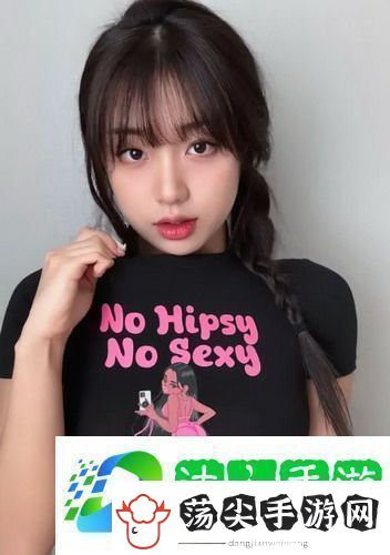 我女朋友的母亲ID中字变化多端的情感故事友