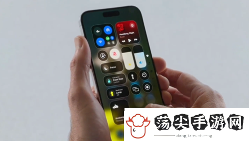 ios18控制面板更新了什么