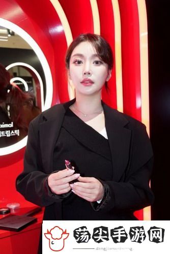 重返母亲桃花洞全文免费阅读，传奇故事再现，沉浸在桃花林中的温情与谜团！