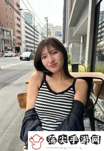 丰满的儿女小月的身世与背景介绍：探寻小月的根源与成长故事，真相令人惊叹！
