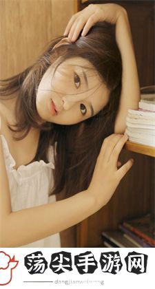 51热门今日吃瓜：明星恋情与纷争