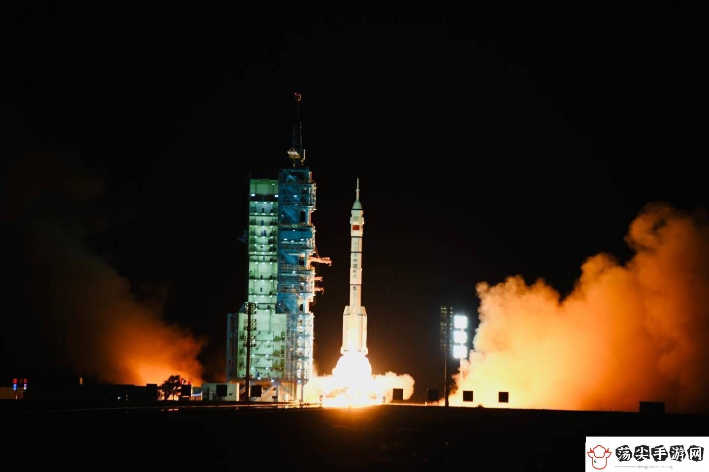 神舟十九号航天员太空驻留超150天五一前后将重返地球家园