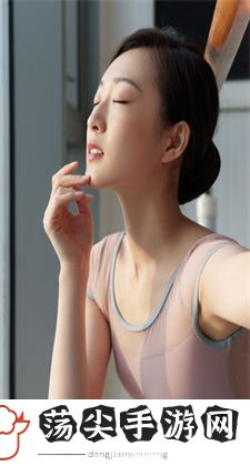 	 情乱京华 神医皇后：医名远扬引瞩目  